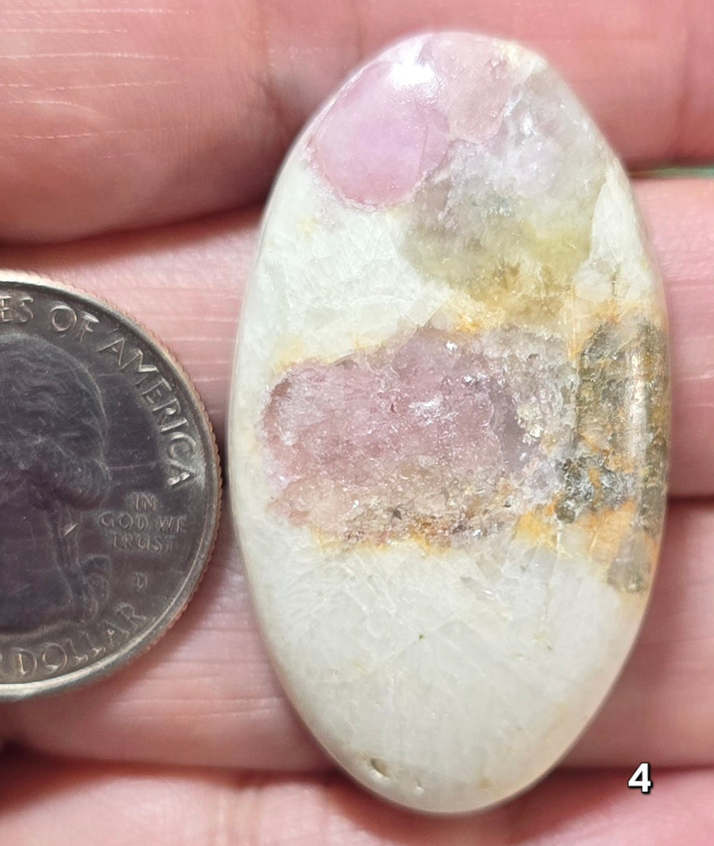 #4 Pink Tourmaline in Ivory Quartz