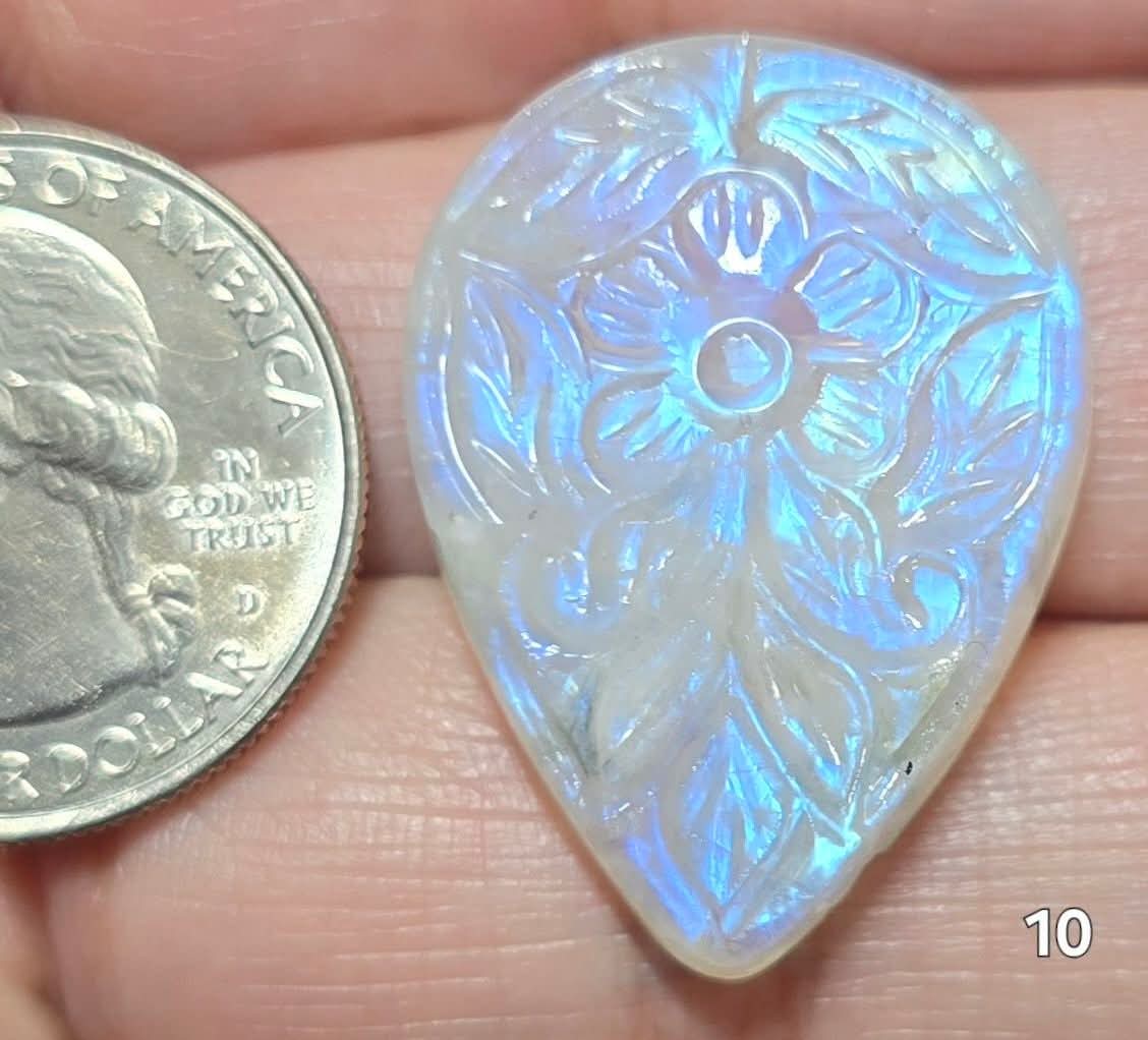 #10 Moonstone Mughal Carving