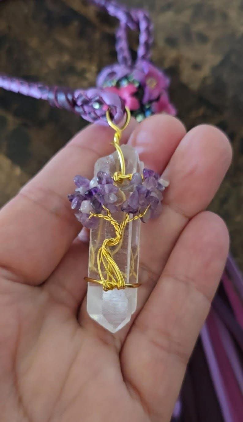 8" Flowers and Dreams/Pendant Leather Tassel