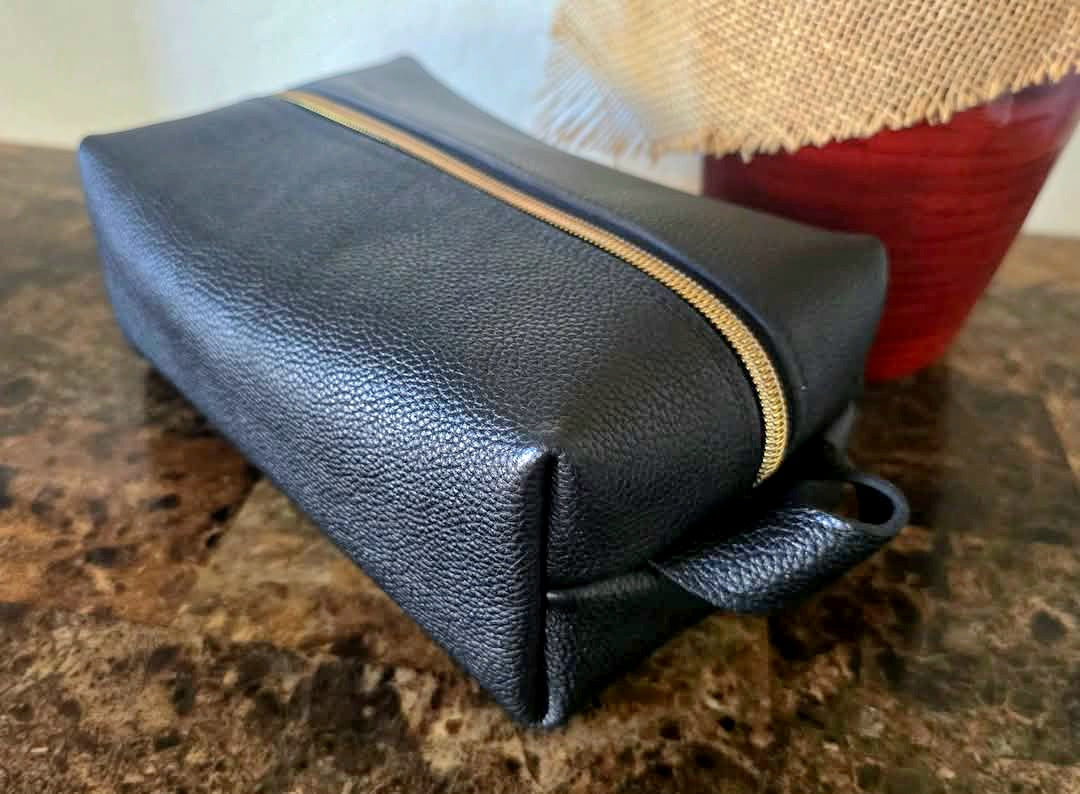 Full Black Pebbled Leather