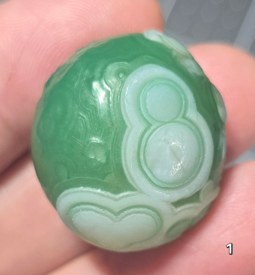 #1 Gobi Agate Palm Stone