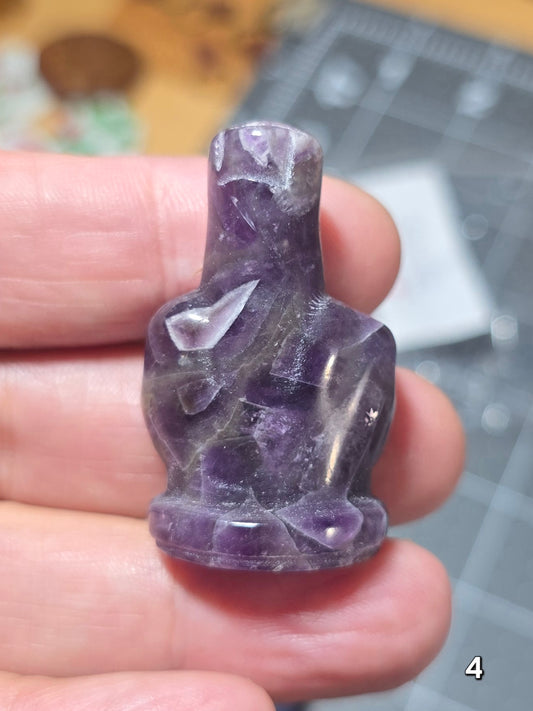 #4 - 1.5" Dream Amethyst Middle Finger Gesture