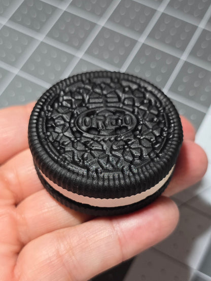 White Jade & Black Obsidian Oreo Cookies