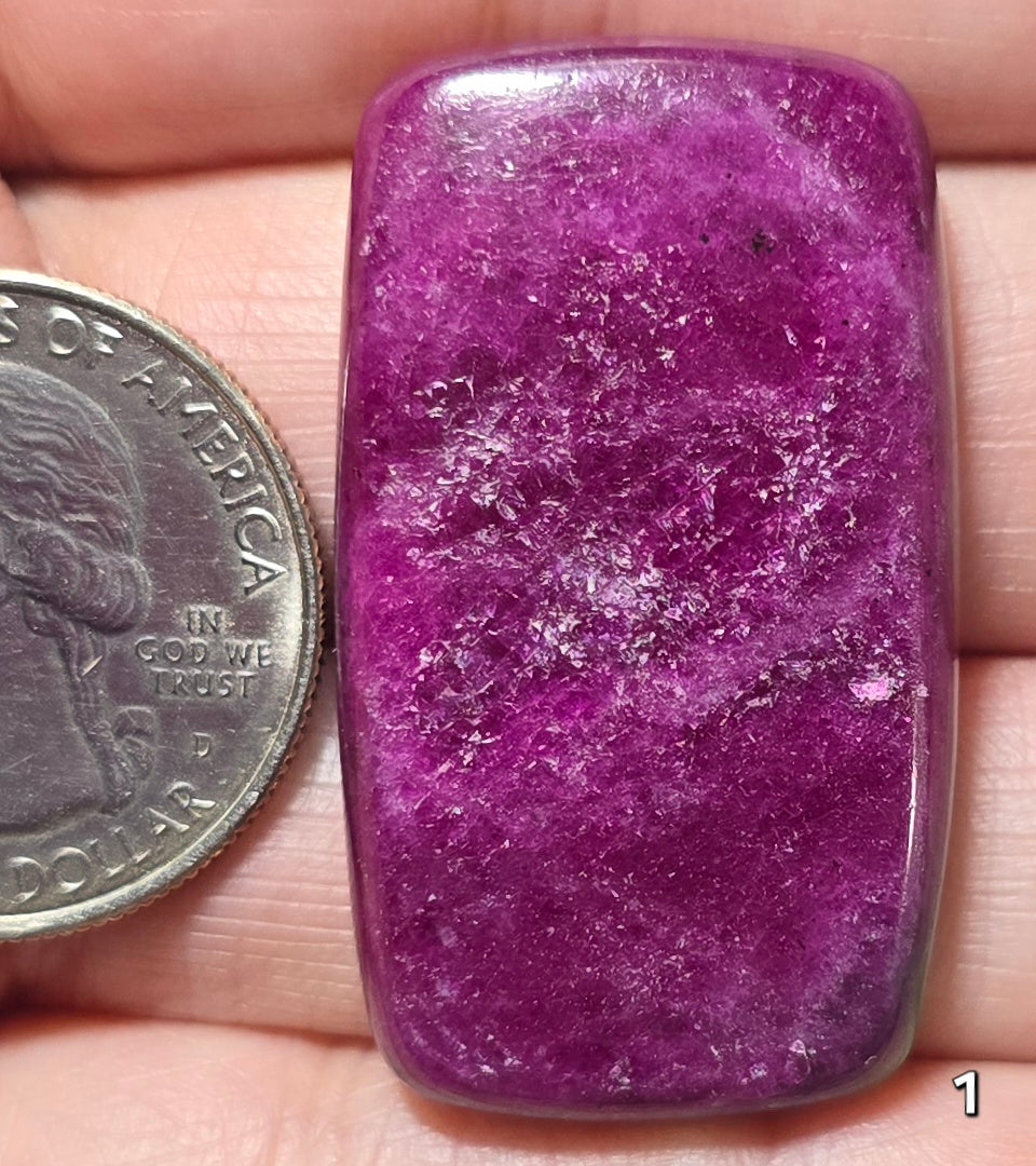 #1 Ruby Zoisite - Ruby Dominant