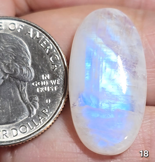 #18 Rainbow Flash Moonstone