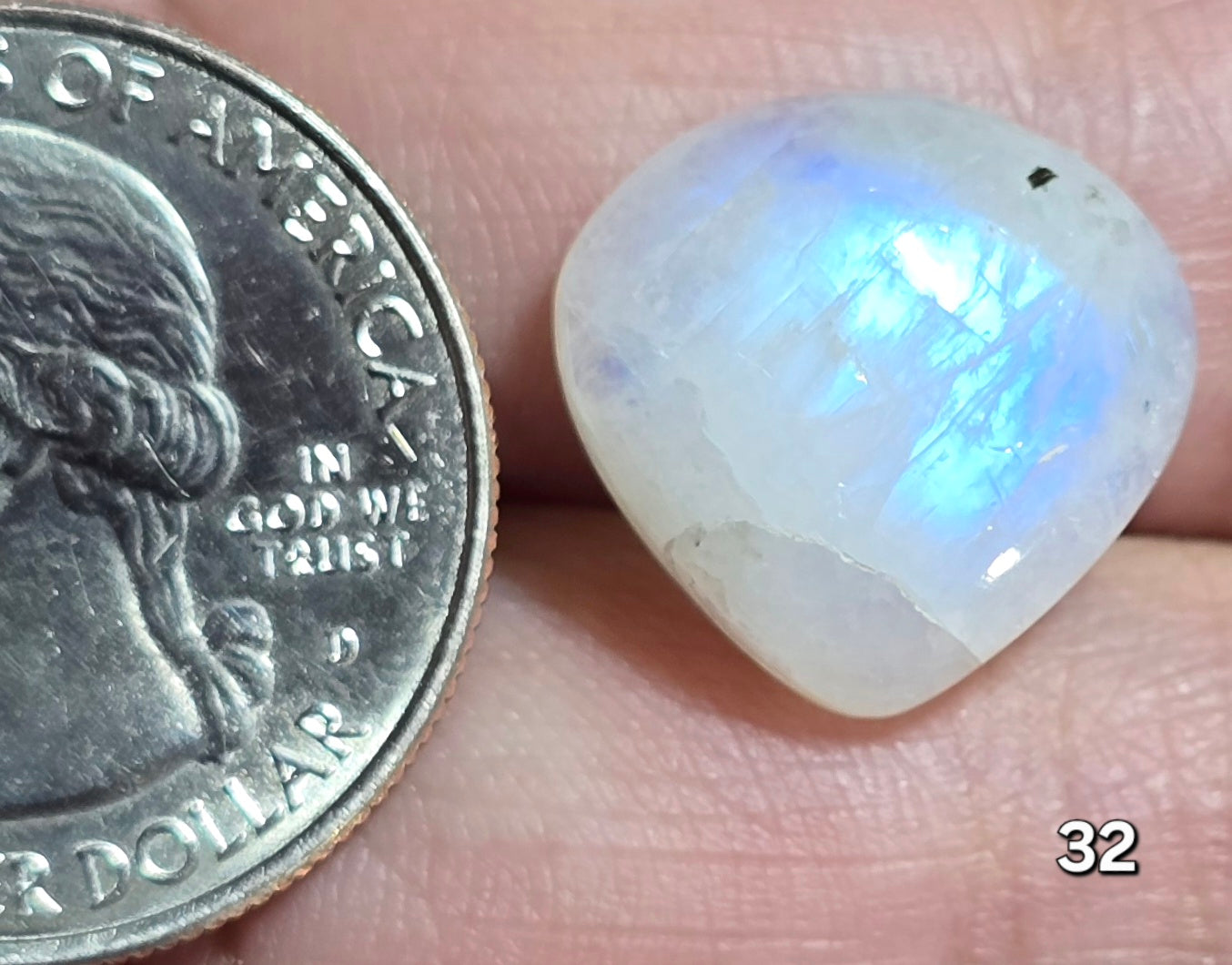 #32 Rainbow Flash Moonstone