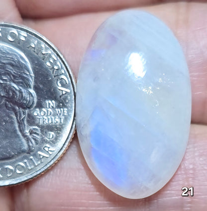 #21 Blue Flash Moonstone