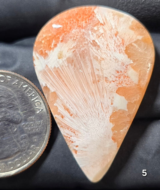 #5 Scolecite with Peach Stilbite