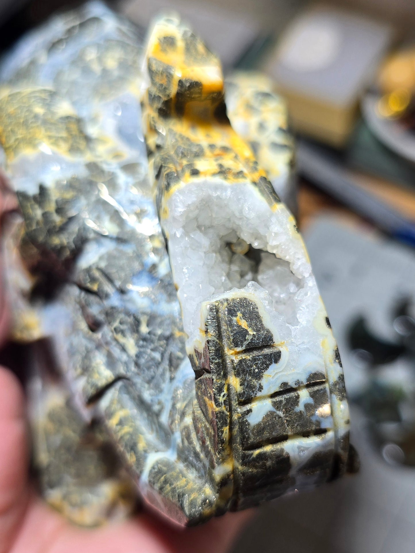 Golden Vein Druzy Agate Elephant