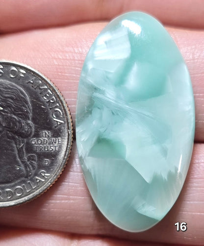 #16 Chatoyant Hemimorphite
