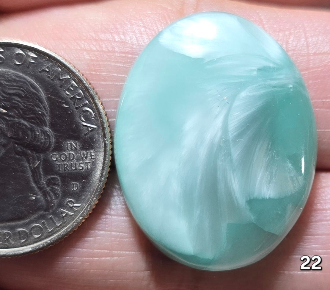 #22 Chatoyant Hemimorphite