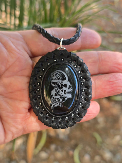 No Evil Outlaw Skulls Leather Neckpiece