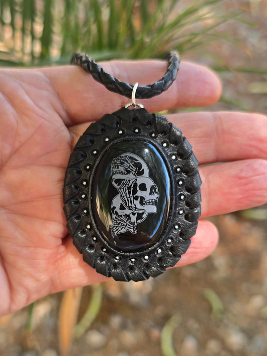 No Evil Outlaw Skulls Leather Neckpiece