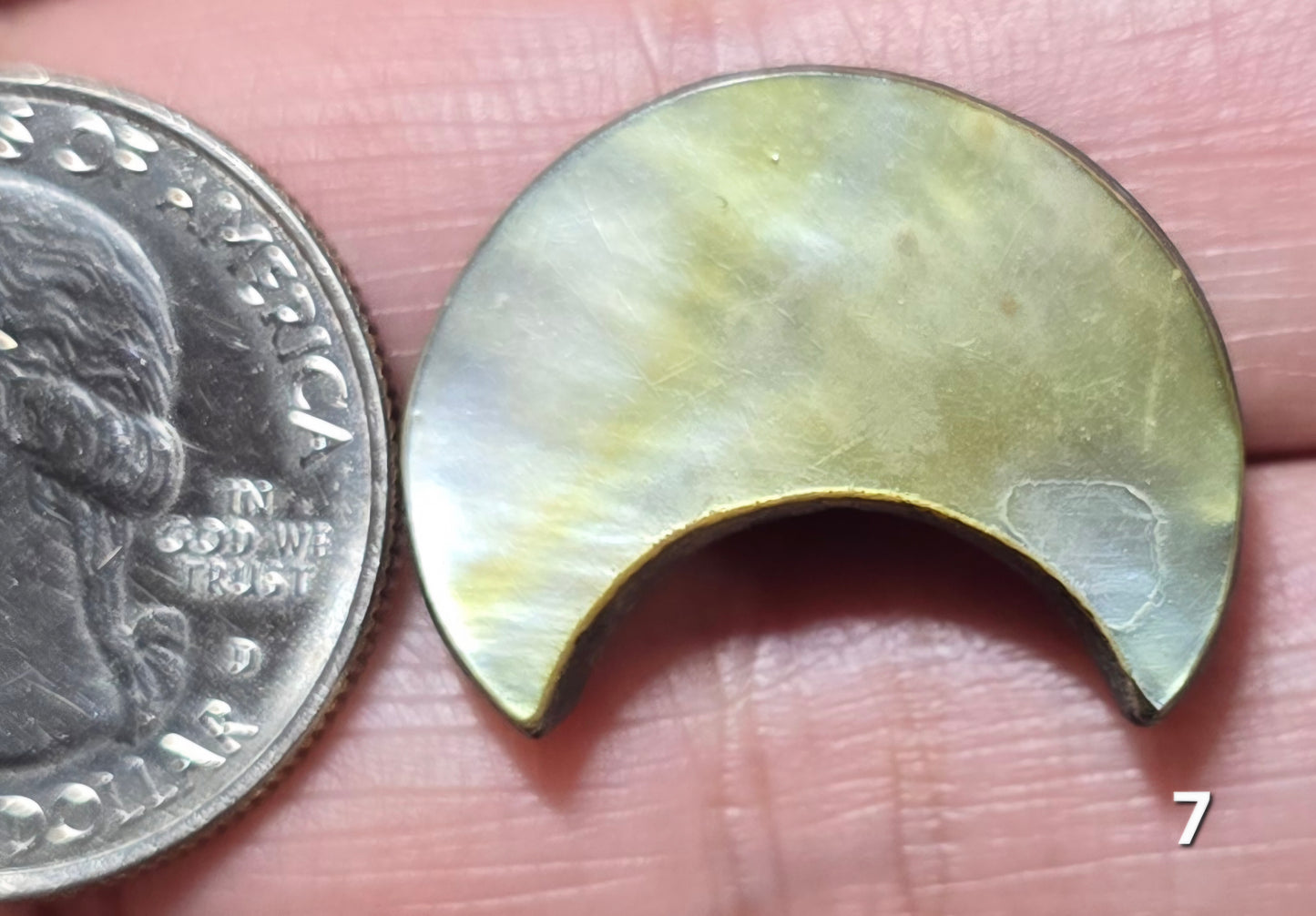 #7 Black Lip Mother of Pearl Crescent Moon Bead