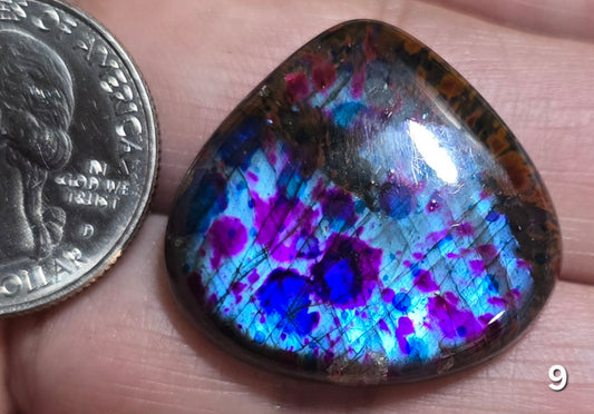 #9 Multi-Color Labradorite