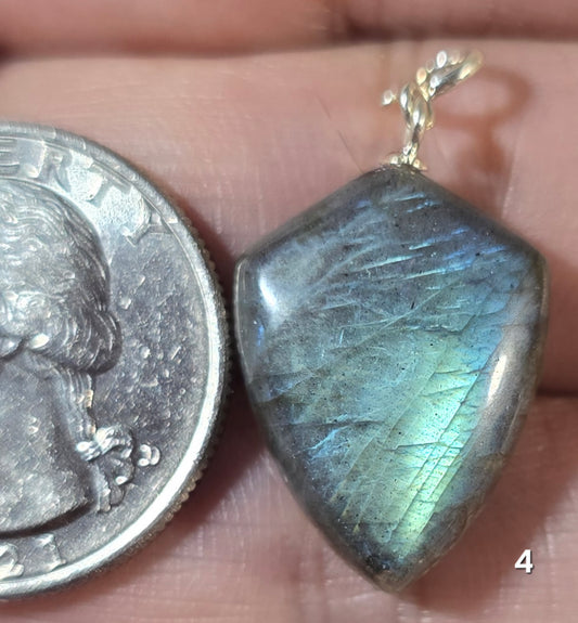 #4 925 Labradorite Pendant
