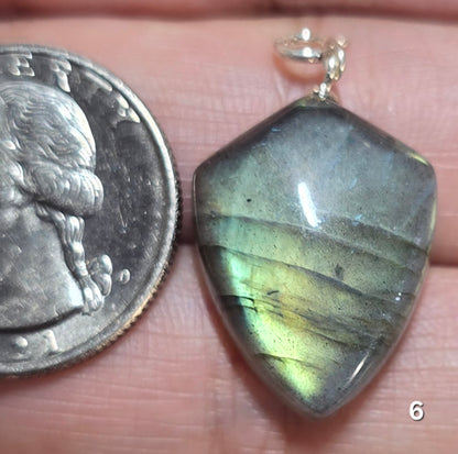 #6 925 Labradorite Pendant