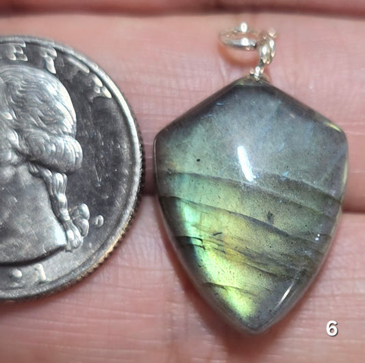 #6 925 Labradorite Pendant
