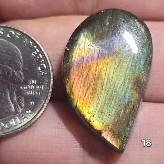#18 Labradorite