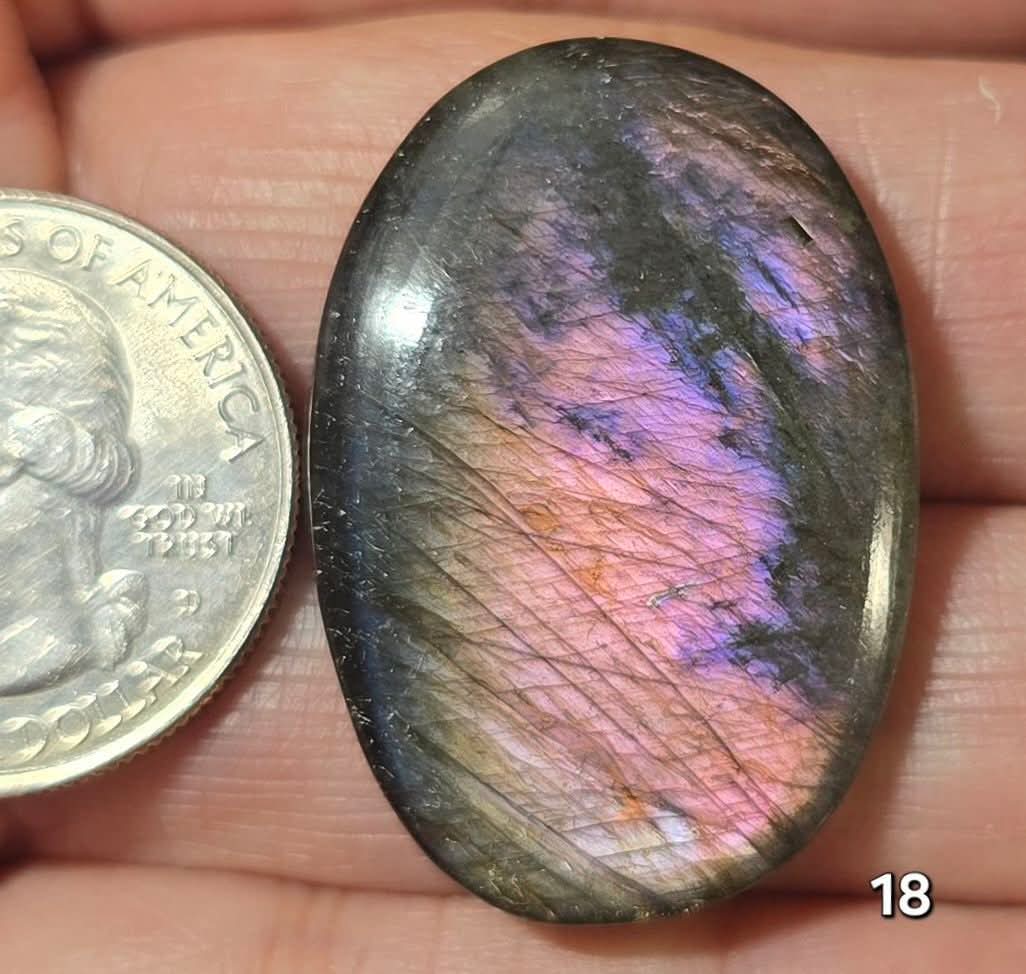 #18 Purple Spectrolite Labradorite