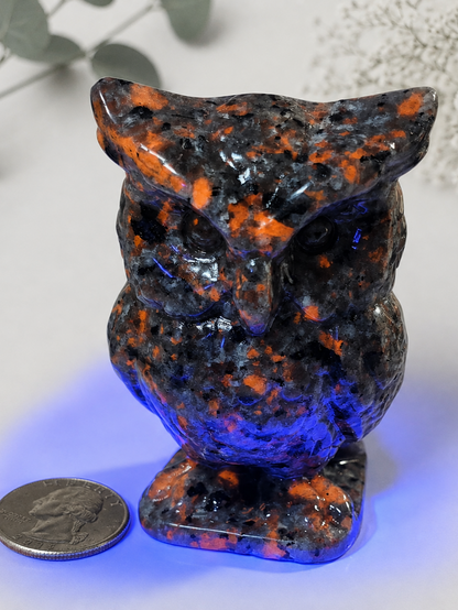 Yooperlite Owl Carving (UV reactive)