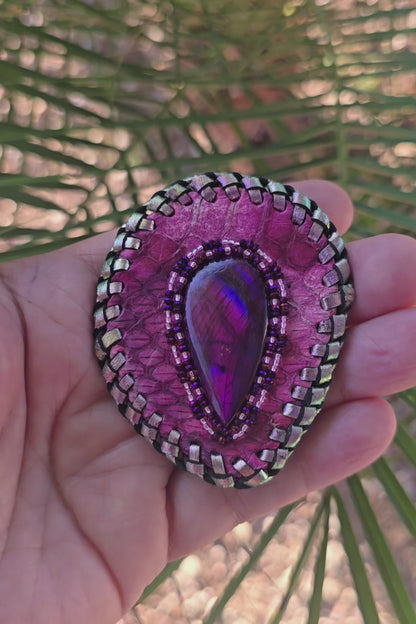 Snakeskin Purple Labradorite Bag Bolo