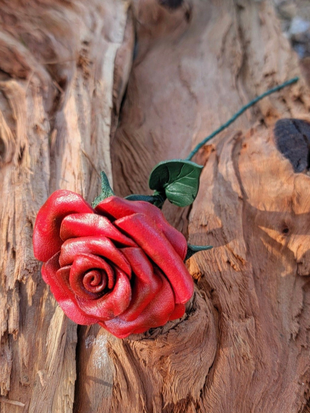 Load video: Handcrafted Leather Roses