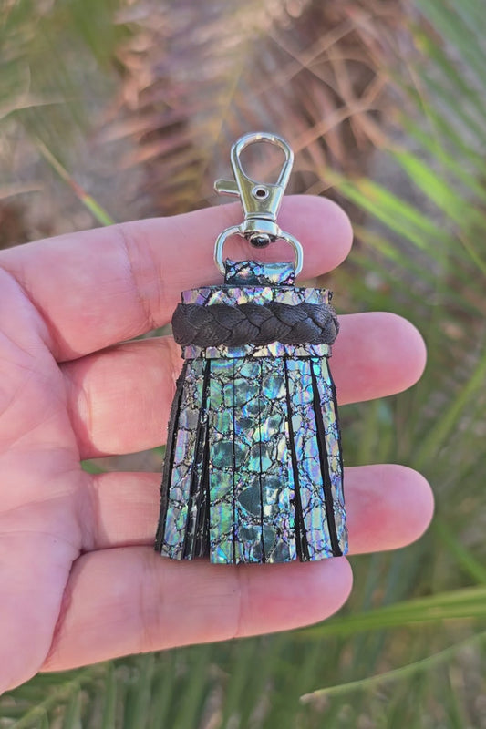 Metallic Cracked and Black