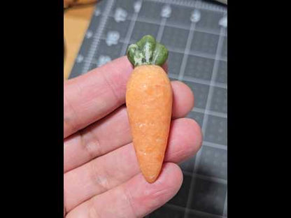 Mini Sunstone Carrot Carving
