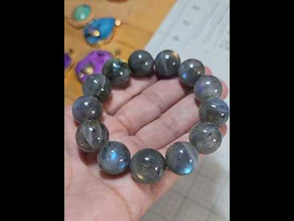 17.7mm Labradorite Bracelet