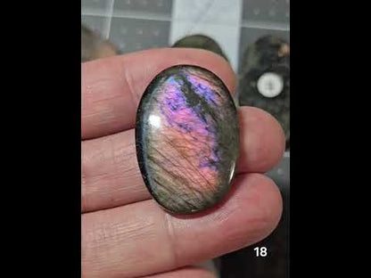 #18 Purple Spectrolite Labradorite