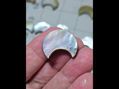 #3 Black Lip Mother of Pearl Crescent Moon Bead
