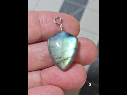 #3 925 Labradorite Pendant