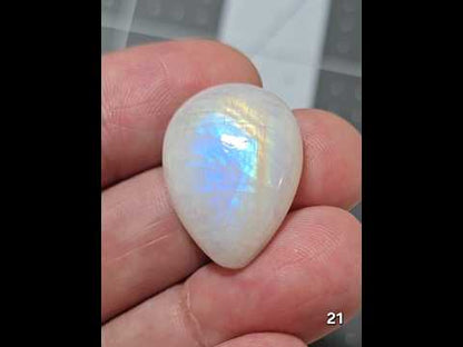 #21 Rainbow Flash Moonstone
