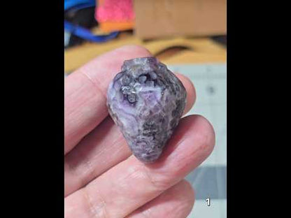 #1 Dream Amethyst Strawberry Carving