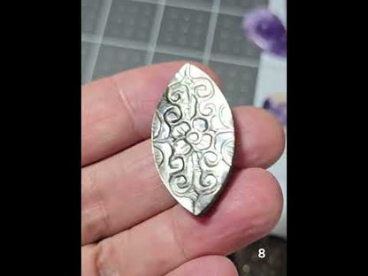 #8 Carved Mother Of Pearl