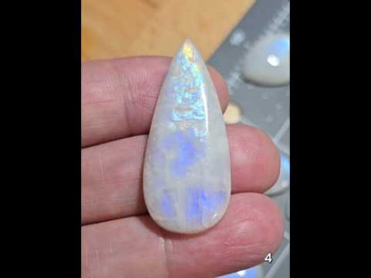 #4 Rainbow Flash Moonstone