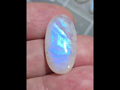 #18 Rainbow Flash Moonstone