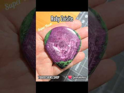 Ruby Zoisite – Super Flash Collector Statement Cabochon