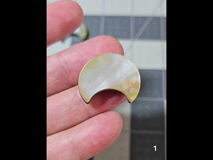 #1 Black Lip Mother of Pearl Crescent Moon Bead