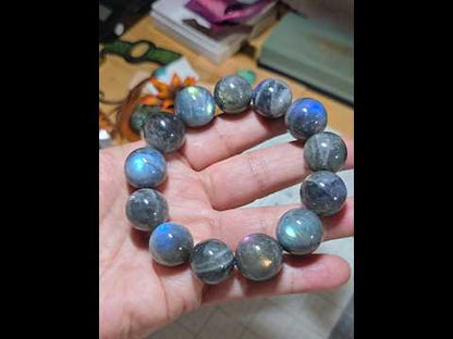 17.9-18.7mm Labradorite Bracelet